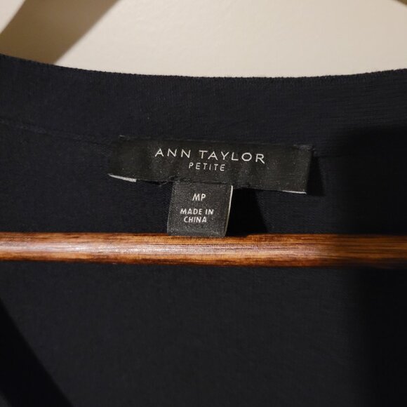 Ann Taylor Navy Blue Basic Cardigan SZ M Petite - Picture 3 of 4